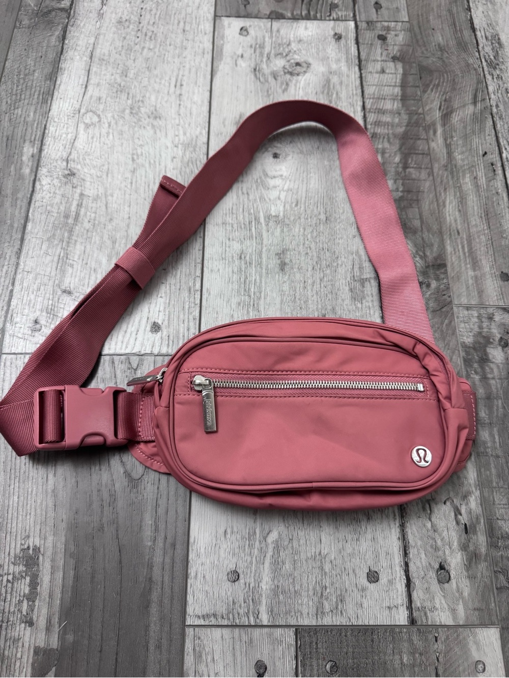 Lululemon Wanderlust Belt Bag Dusty Pink Crossbody Fanny Pack Travel Waist